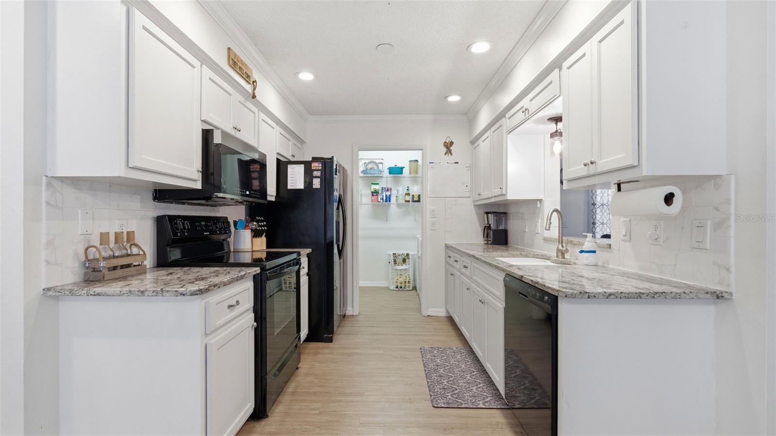 OAK FOREST - Residential
