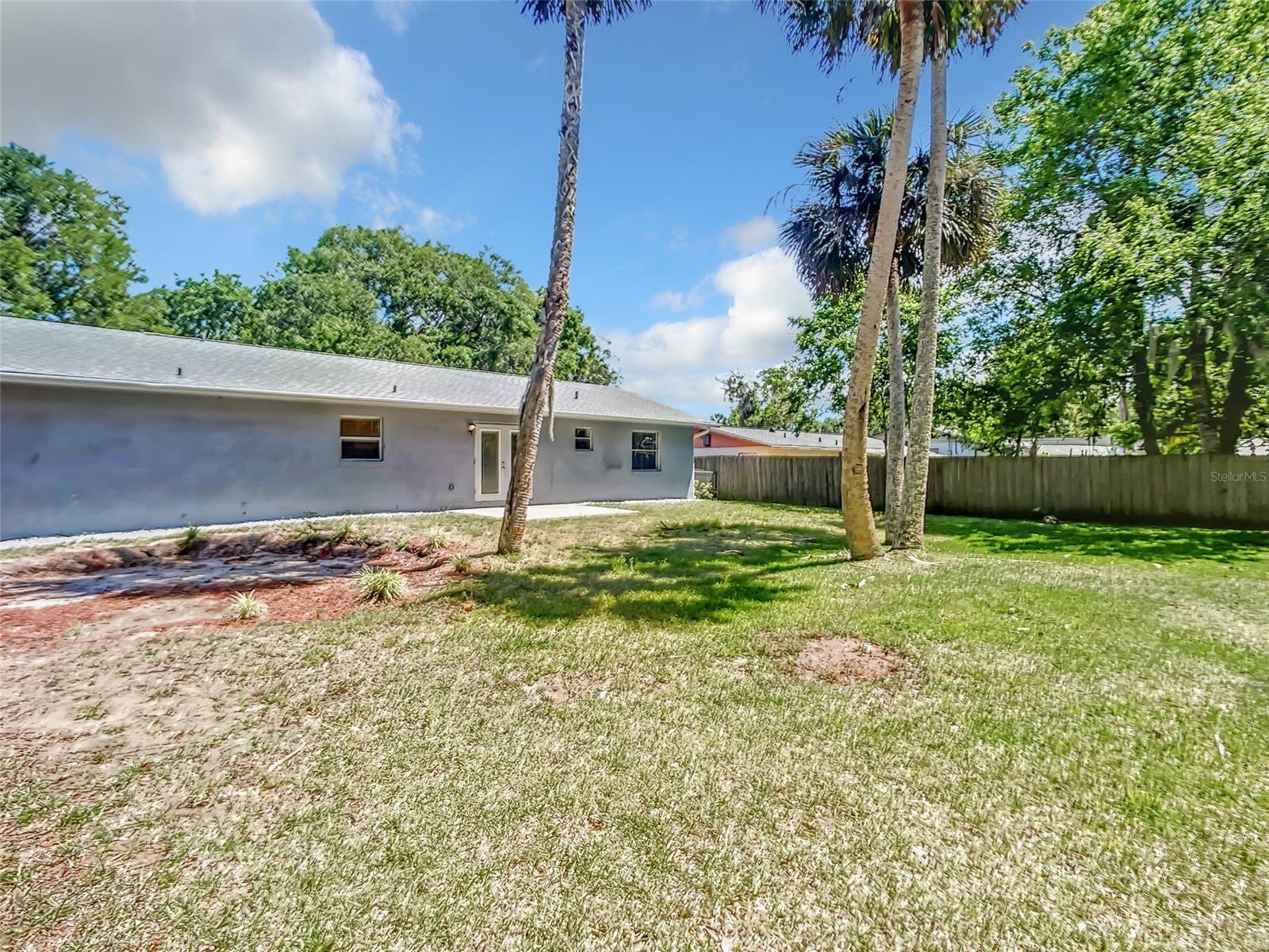 Florida Shores 01 - Residential