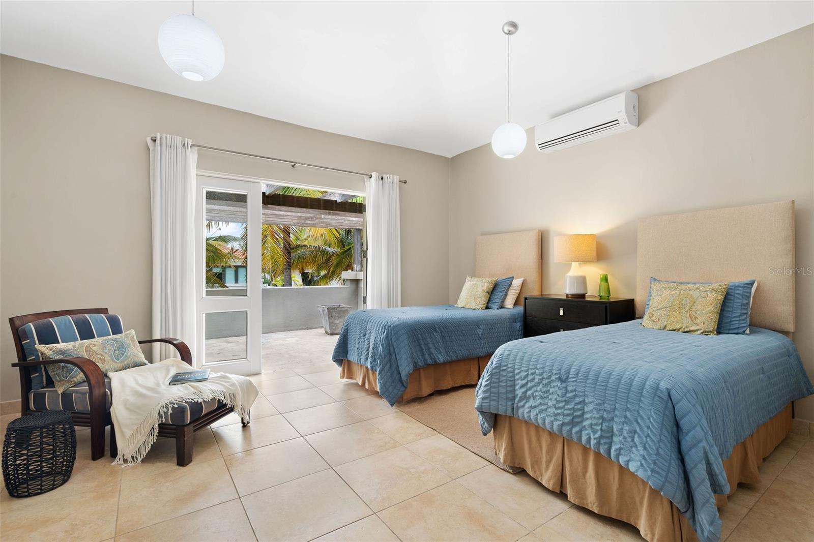 DORADO BEACH EAST - Residential