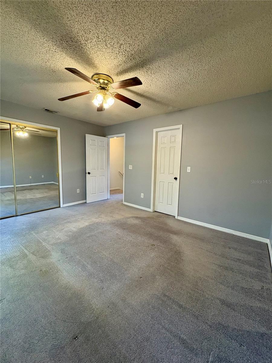 HIDDEN OAKS CONDO PH 7 - Residential
