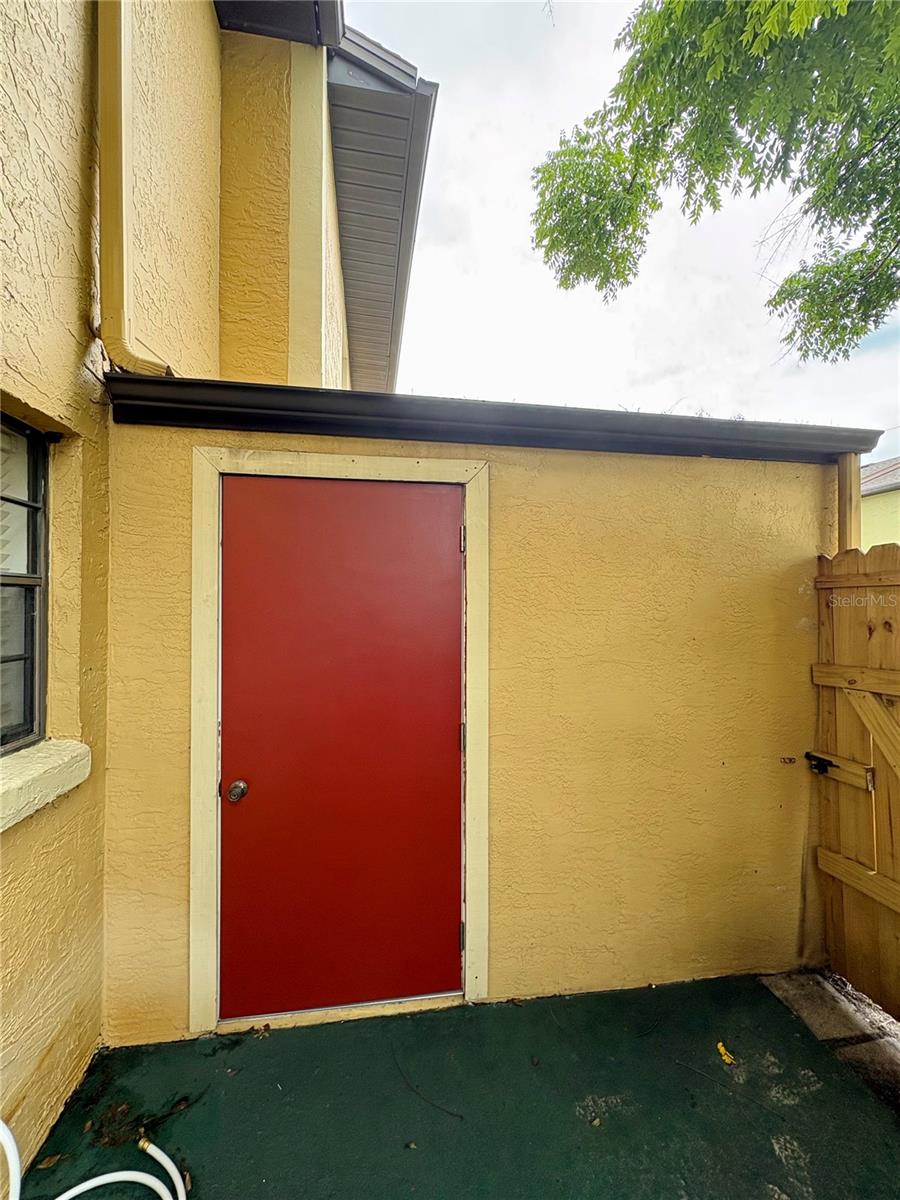 HIDDEN OAKS CONDO PH 7 - Residential