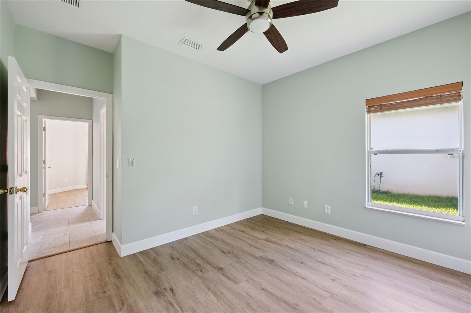 WOODLAND LAKES - Residential