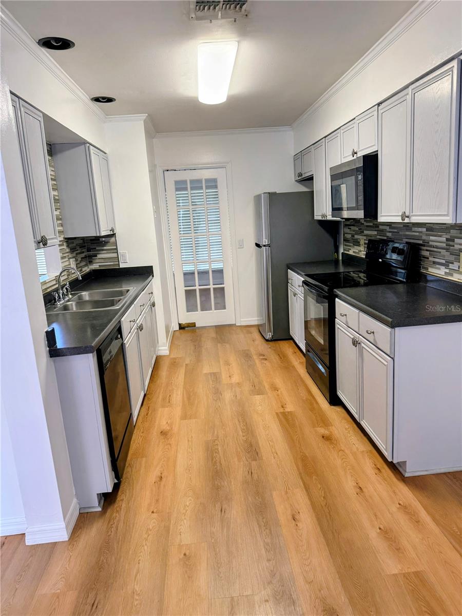 DUNWOODY PLACE CONDO - Residential
