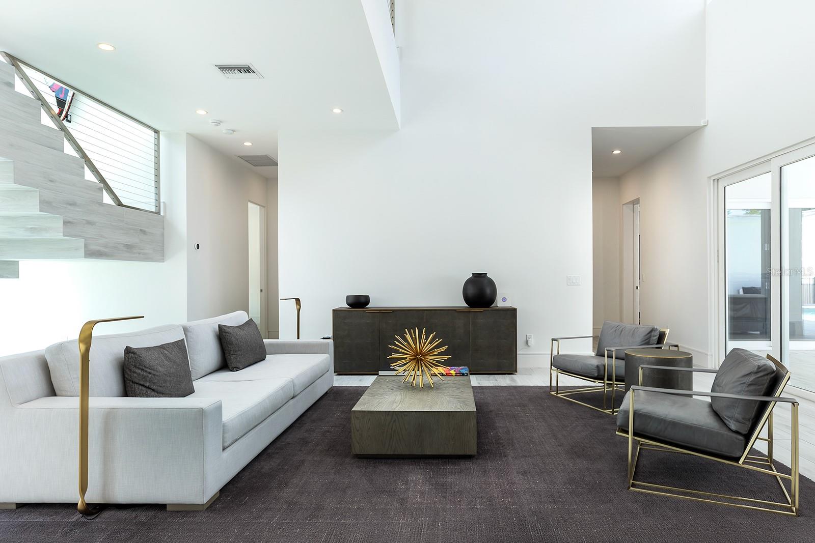 FOREST HILLS - Residential