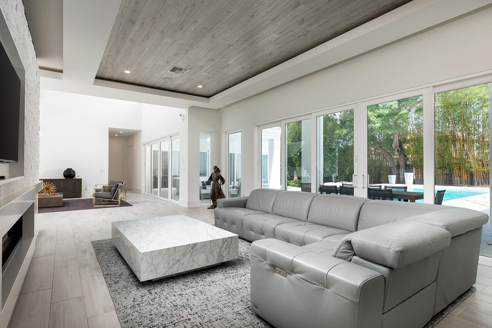 FOREST HILLS - Residential
