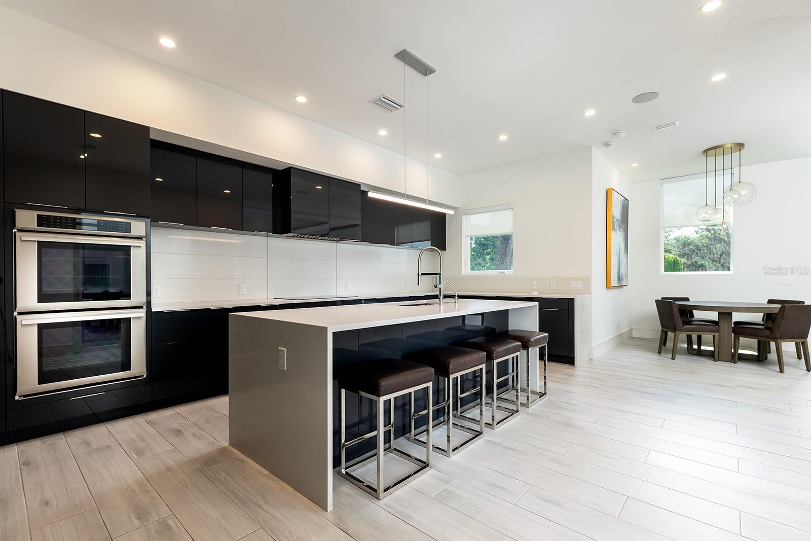 FOREST HILLS - Residential