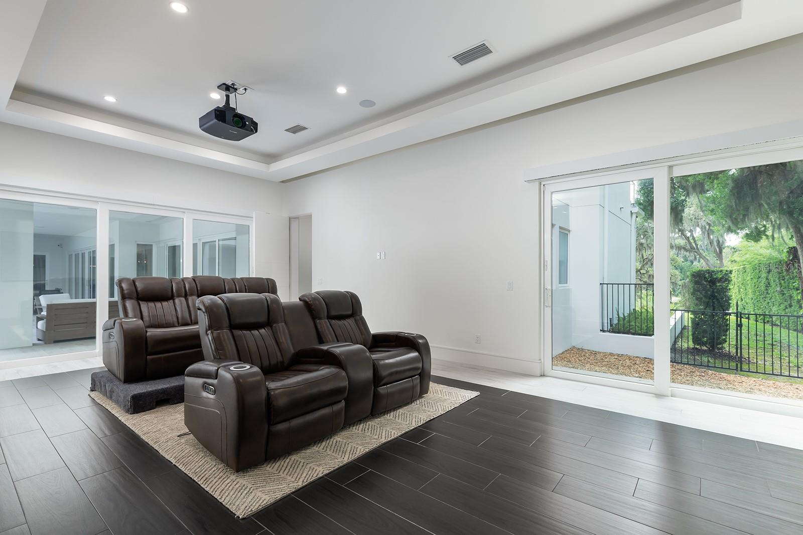 FOREST HILLS - Residential