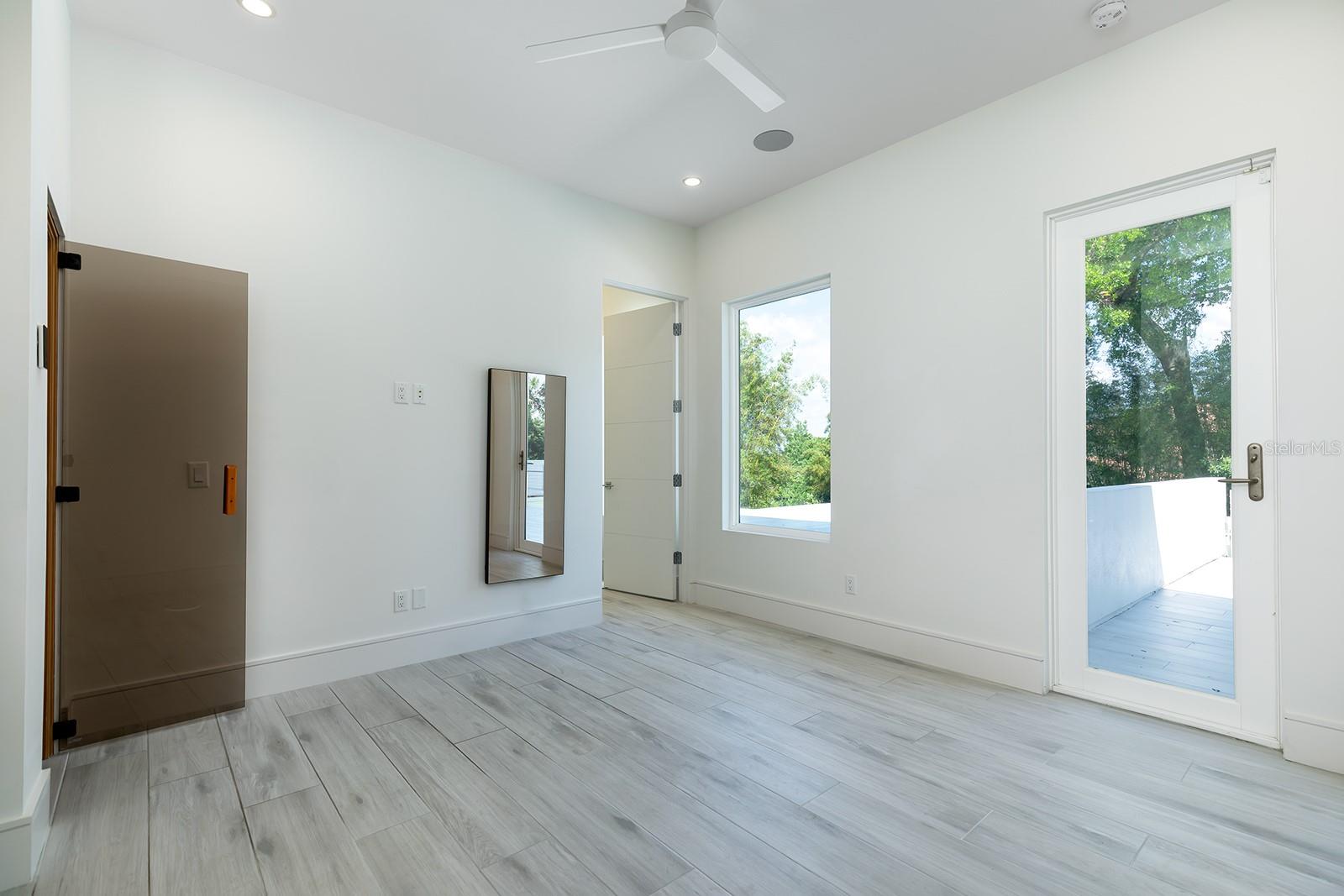 FOREST HILLS - Residential