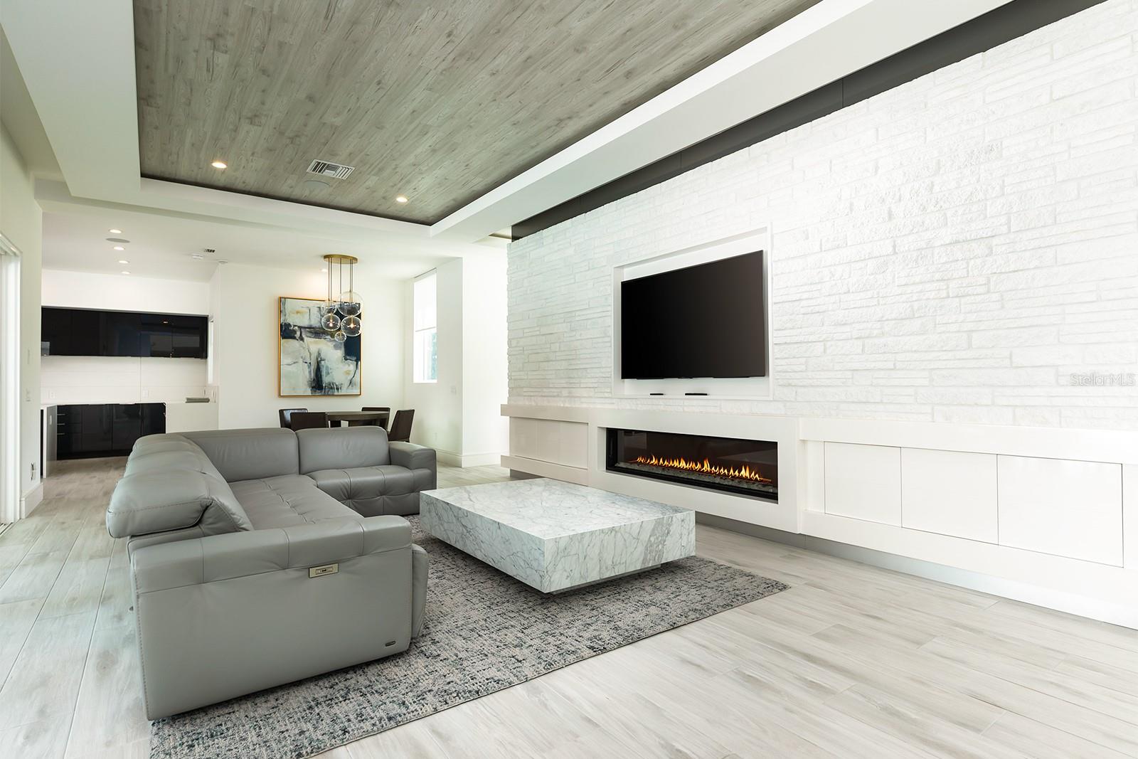 FOREST HILLS - Residential