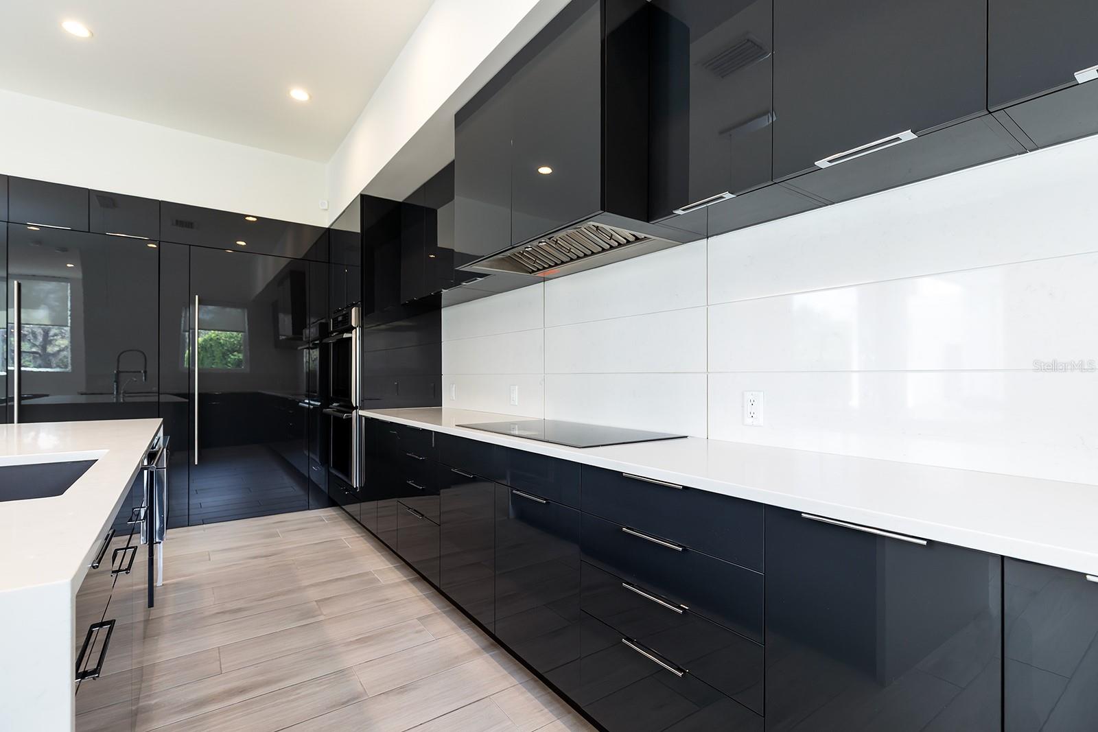 FOREST HILLS - Residential