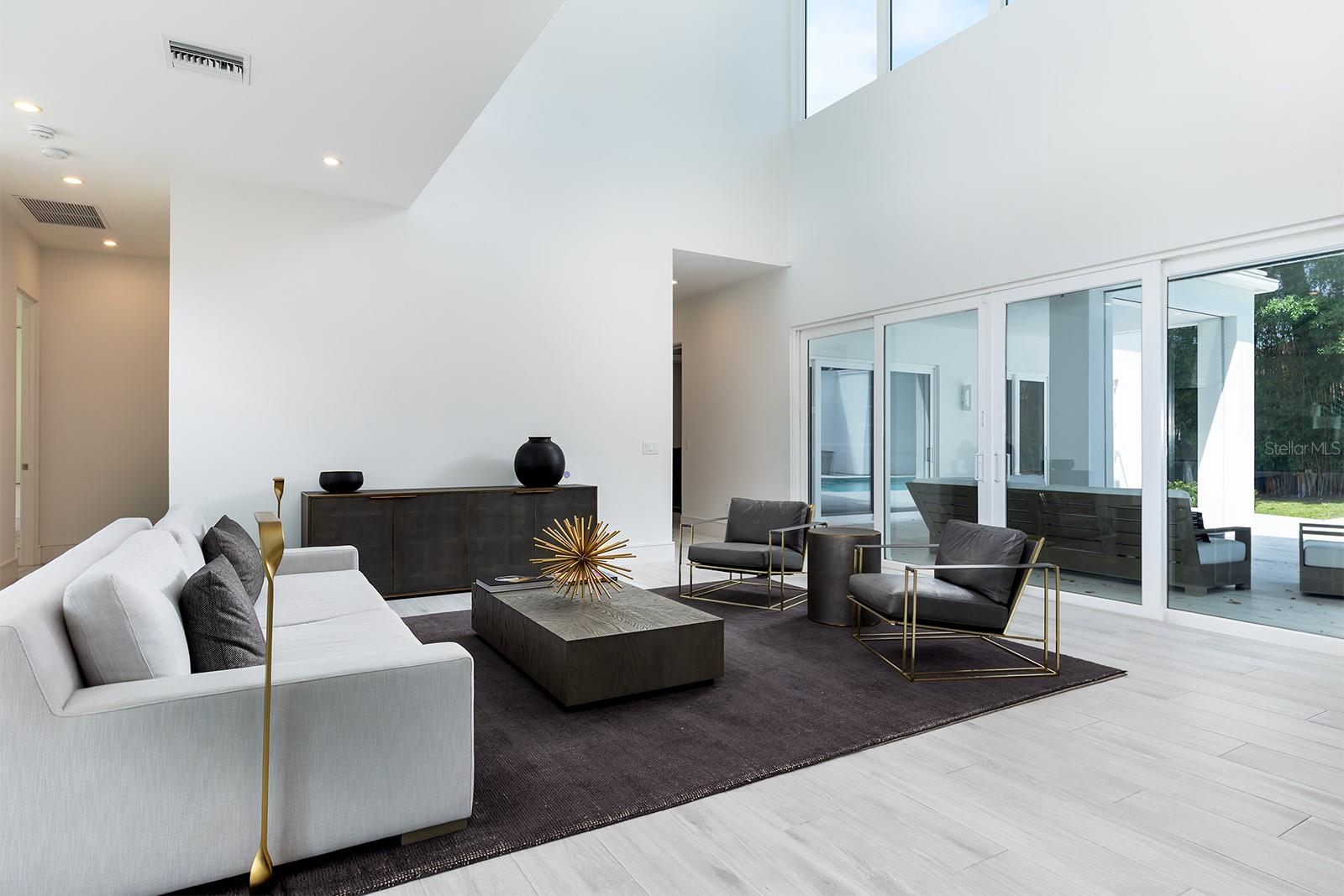 FOREST HILLS - Residential