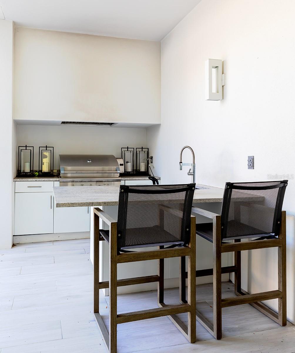 FOREST HILLS - Residential