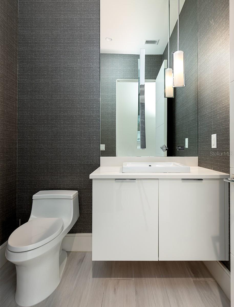 FOREST HILLS - Residential