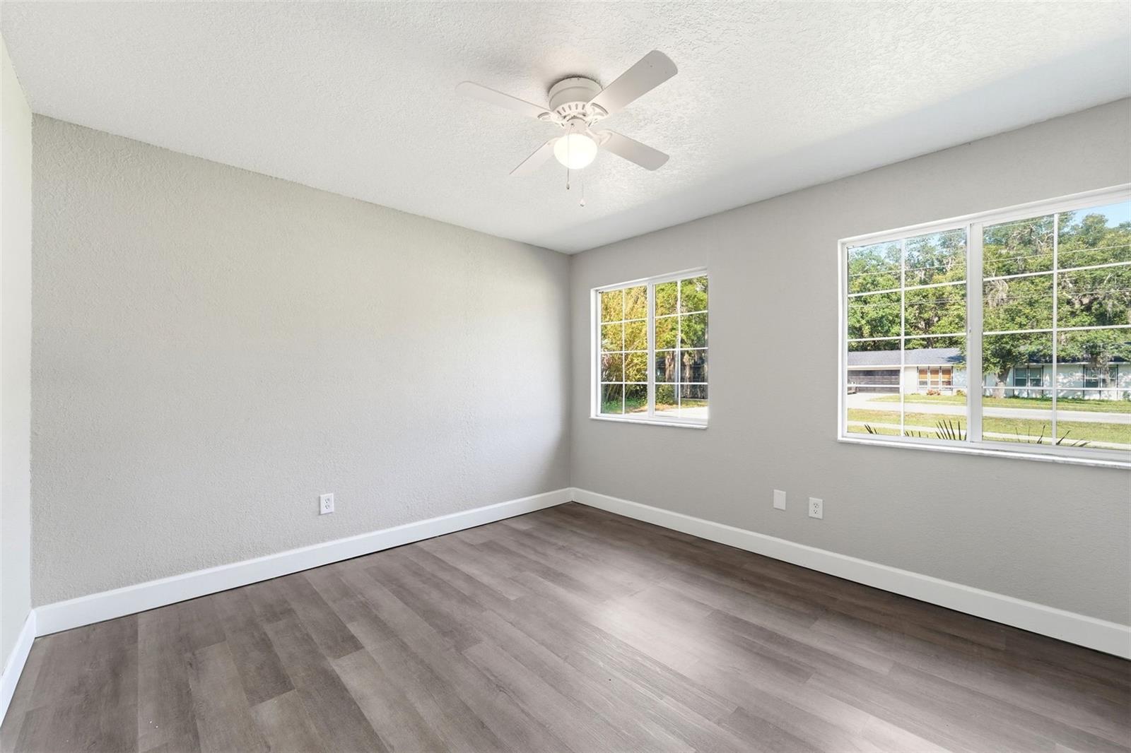 WEST OAKS - Residential