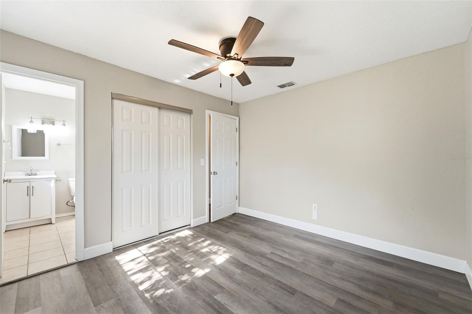 WEST OAKS - Residential