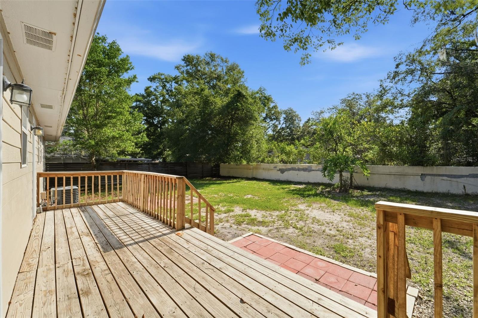 WEST OAKS - Residential