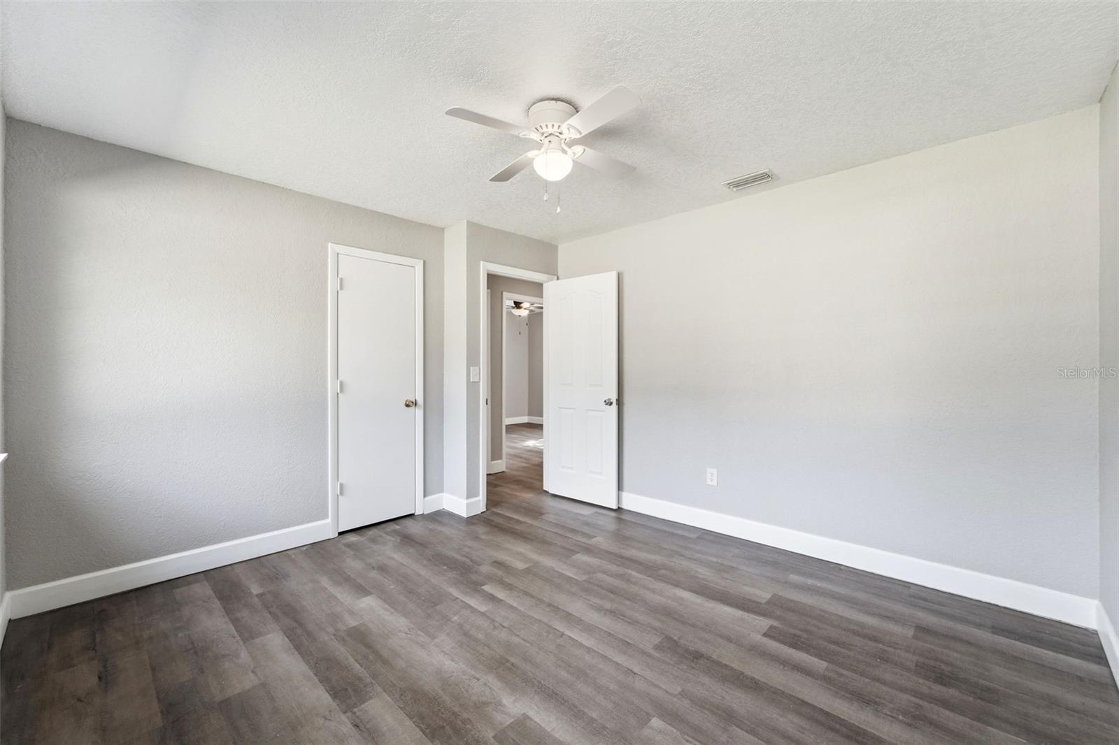 WEST OAKS - Residential