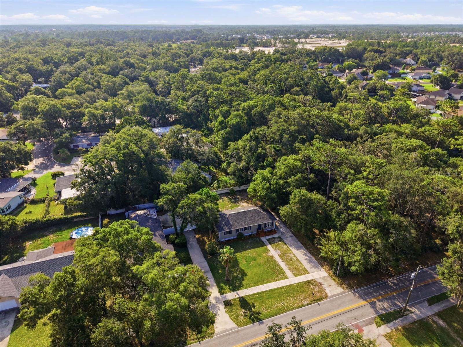 WEST OAKS - Residential