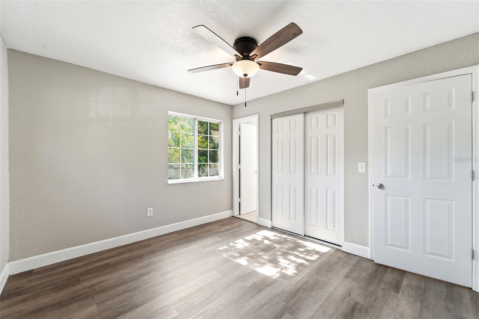 WEST OAKS - Residential