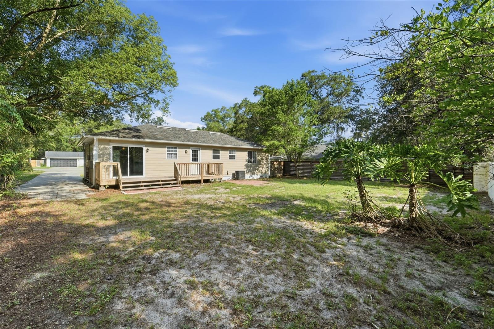 WEST OAKS - Residential