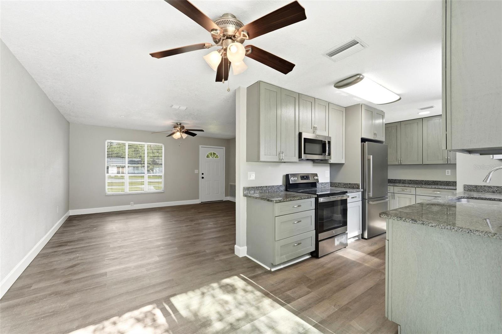 WEST OAKS - Residential
