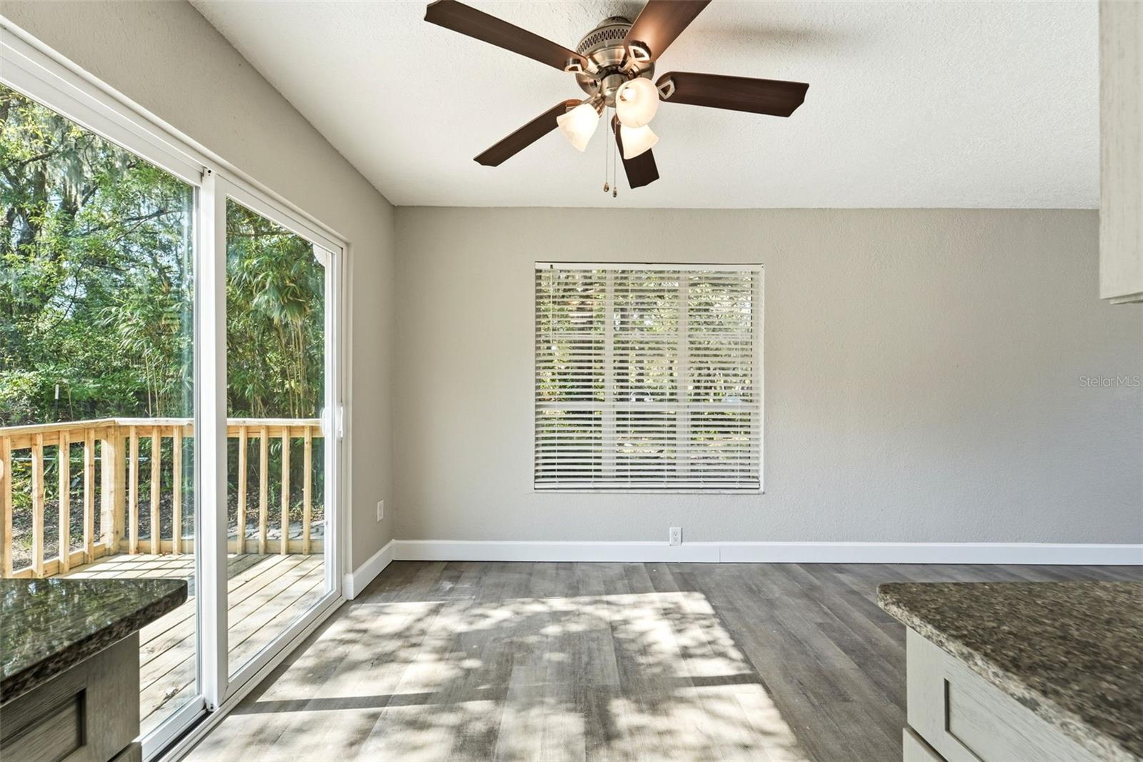 WEST OAKS - Residential