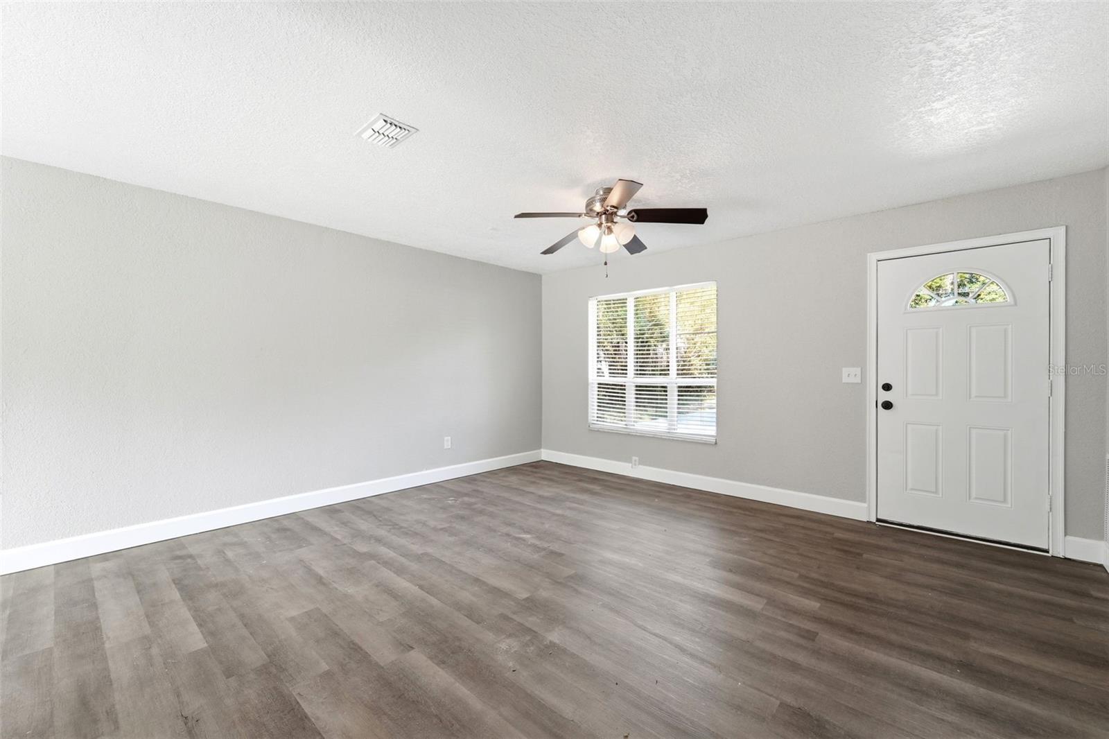 WEST OAKS - Residential