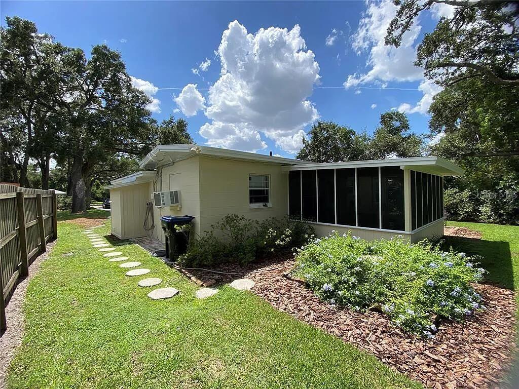 FLORIDA SHORES - Residential