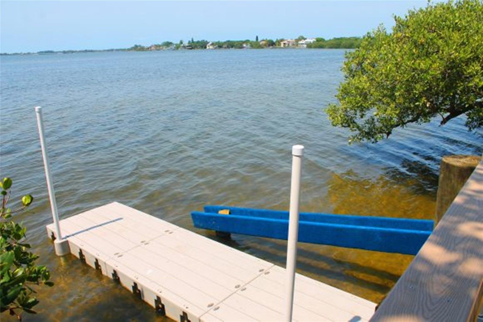 PALMA SOLA BAY CLUB - Residential
