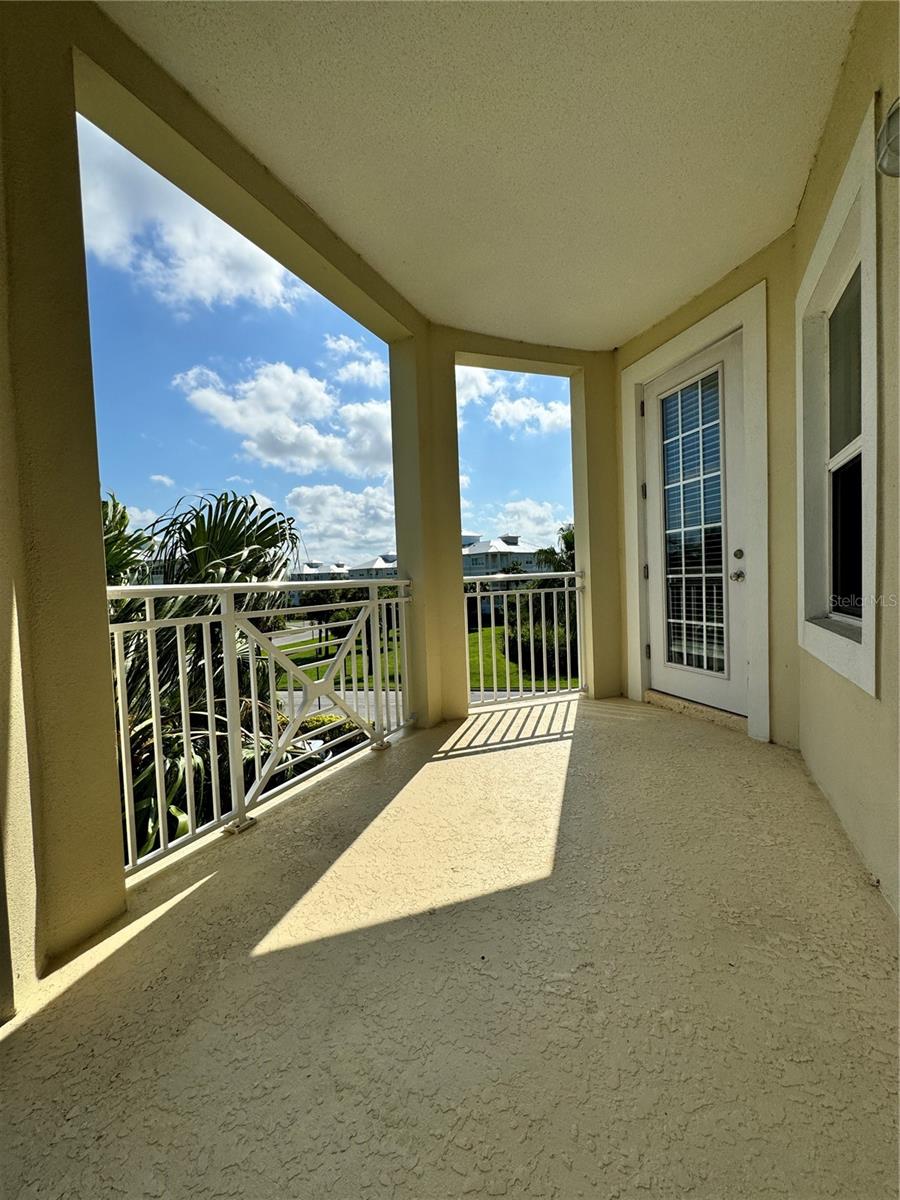 PALMA SOLA BAY CLUB - Residential
