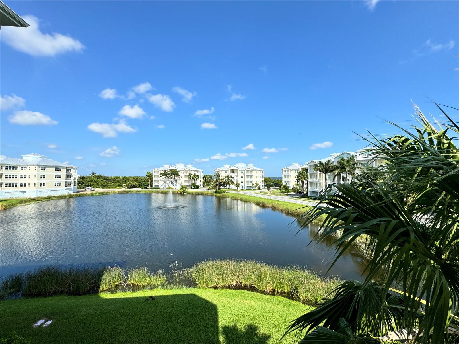 PALMA SOLA BAY CLUB - Residential