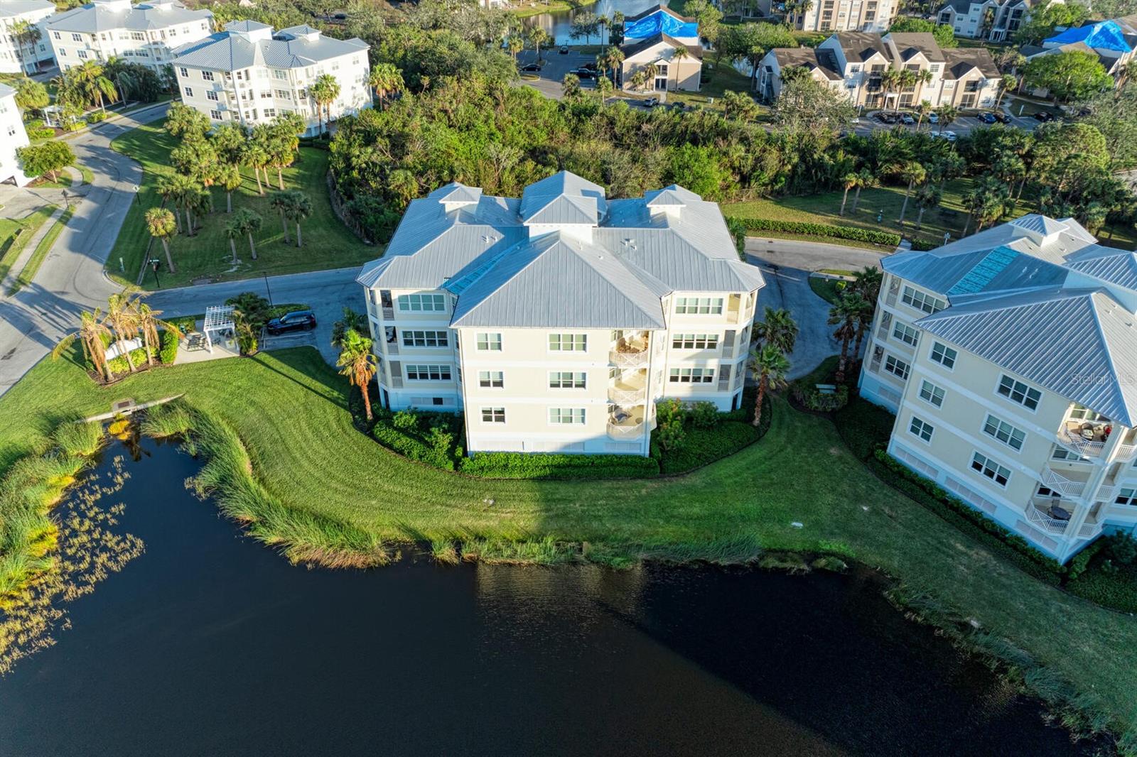 PALMA SOLA BAY CLUB - Residential