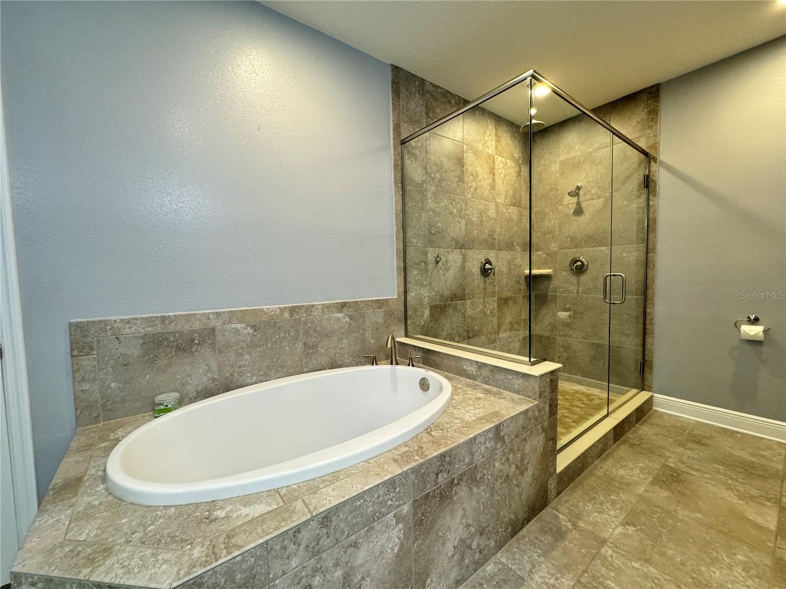 PALMA SOLA BAY CLUB - Residential
