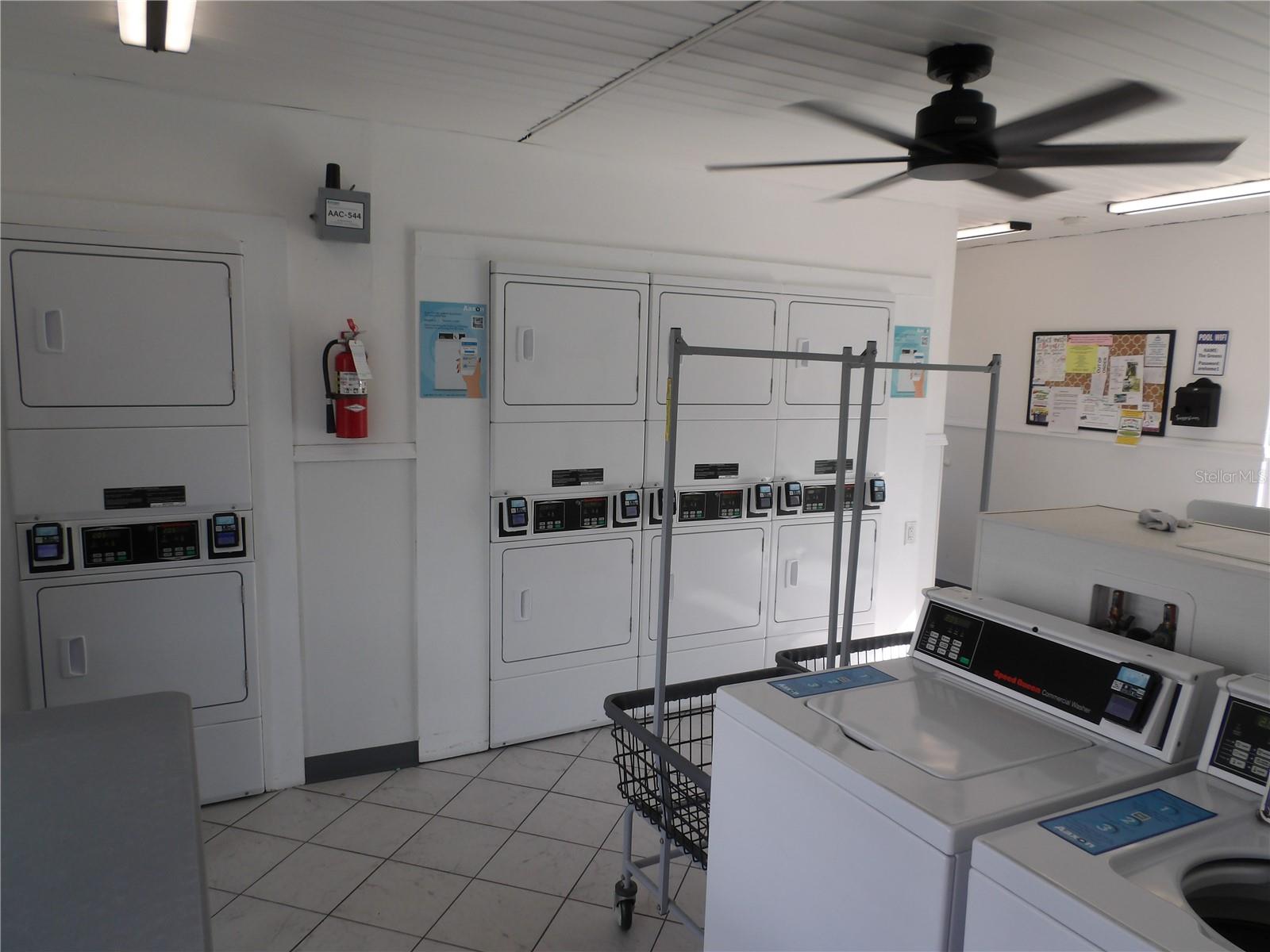 GREEN DOLPHIN PARK CONDO - Residential