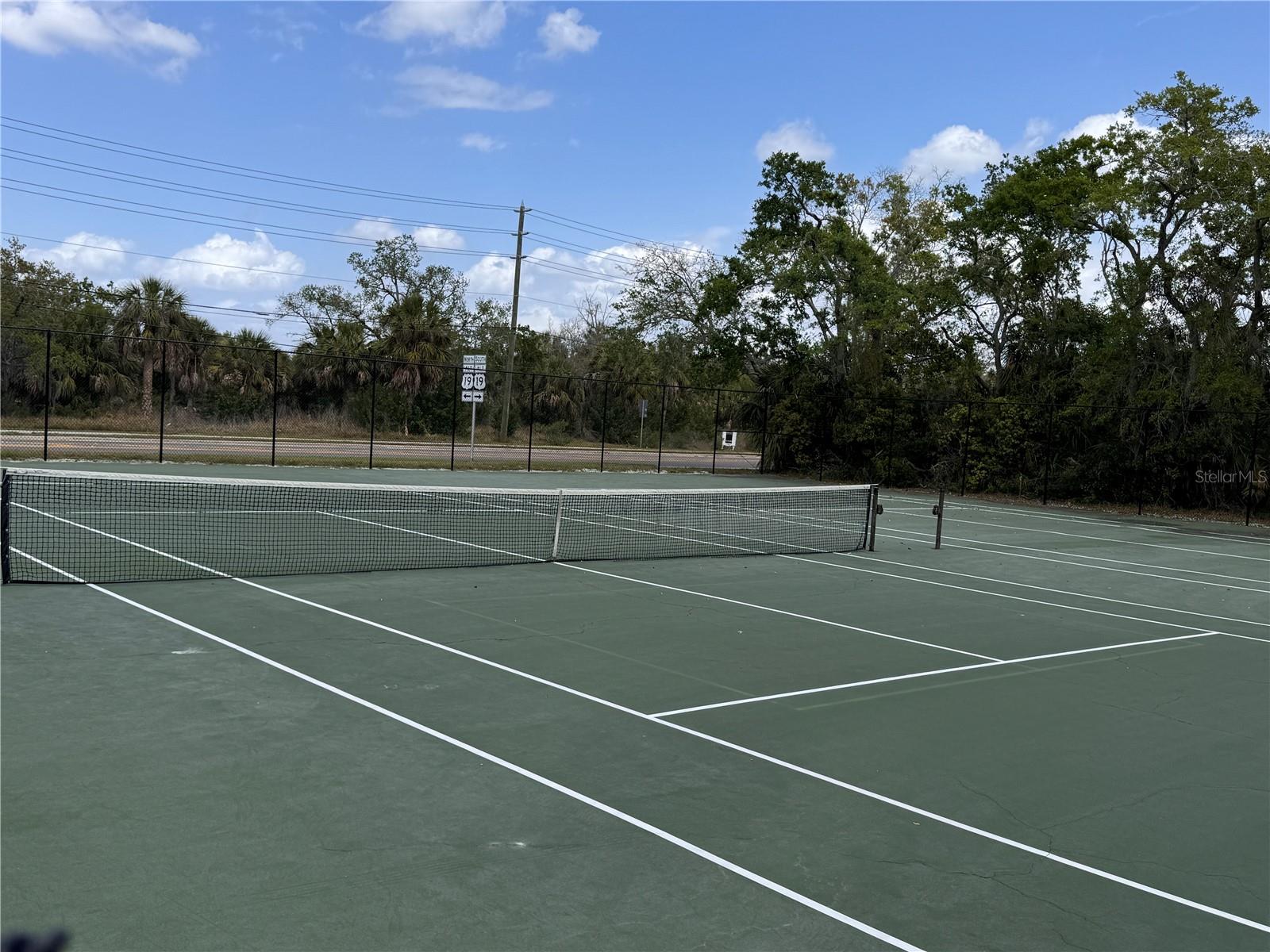 GREEN DOLPHIN PARK CONDO - Residential