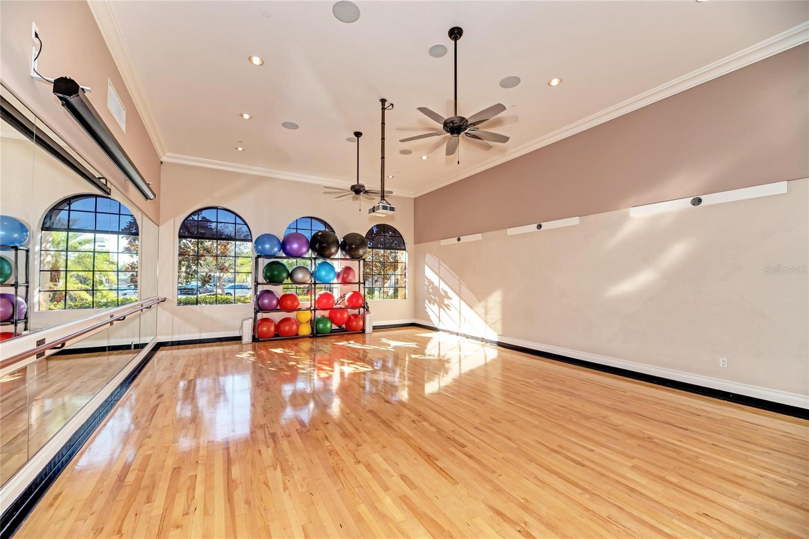 VENETIAN GOLF & RIVER CLUB - Residential