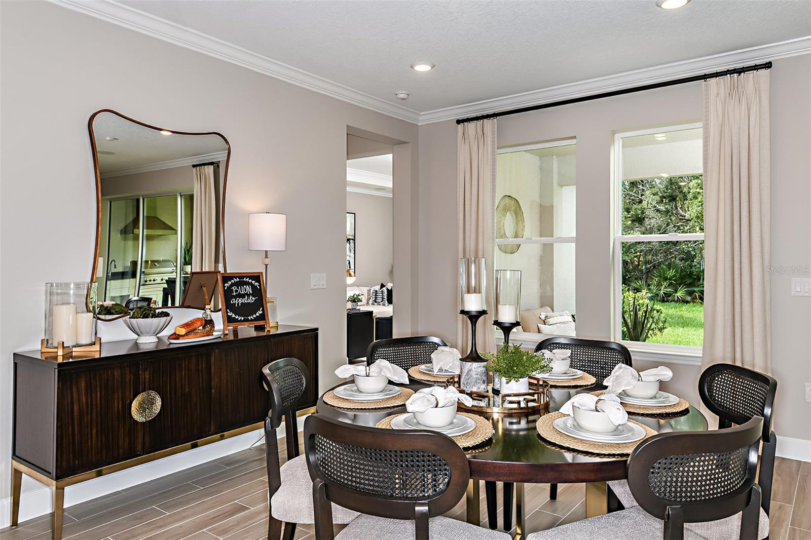 LOCHSIDE - Residential