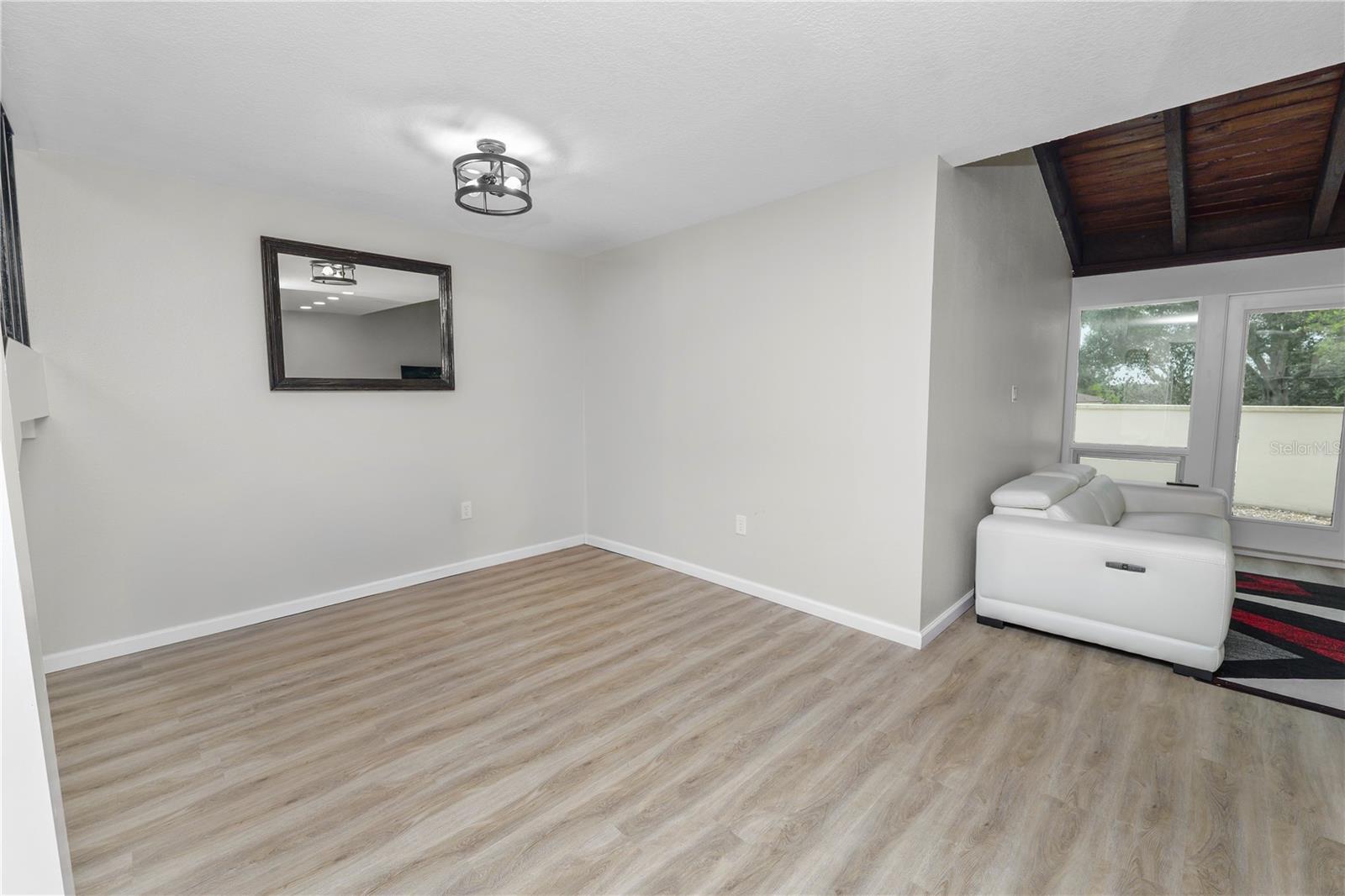 CASA LOMA CONDO - Residential