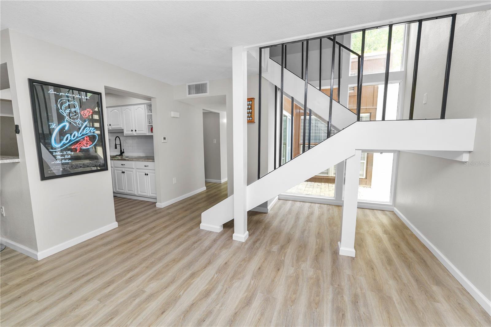 CASA LOMA CONDO - Residential