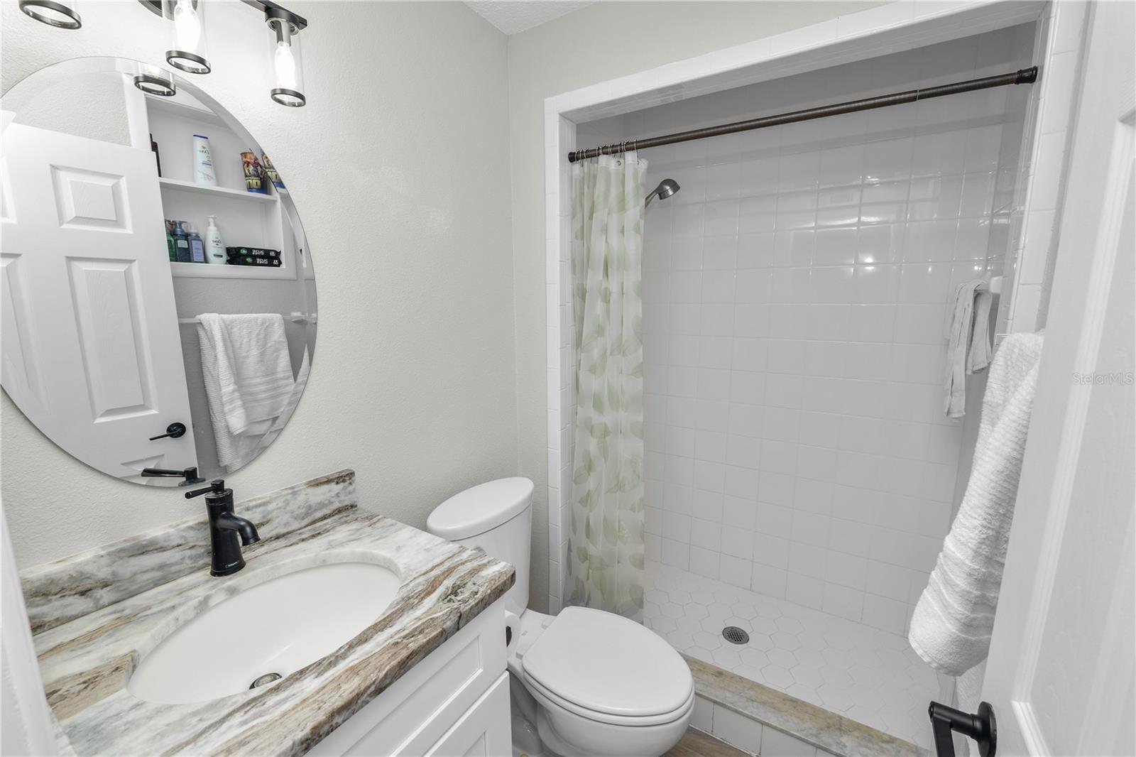 CASA LOMA CONDO - Residential