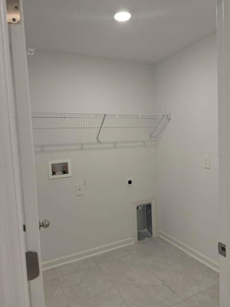 LAWSON DUNES - Residential Lease