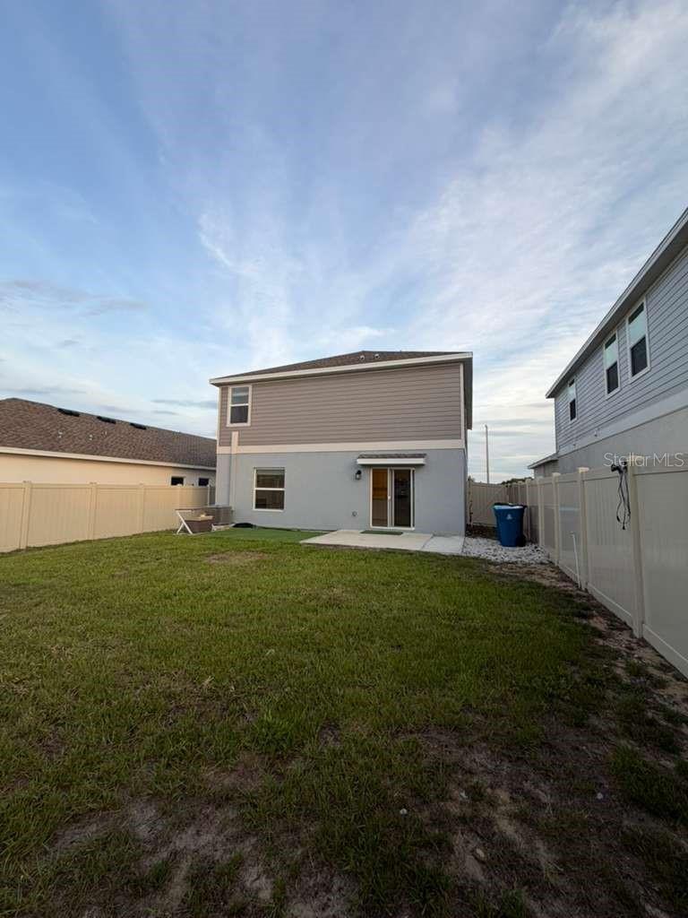 LAWSON DUNES - Residential Lease