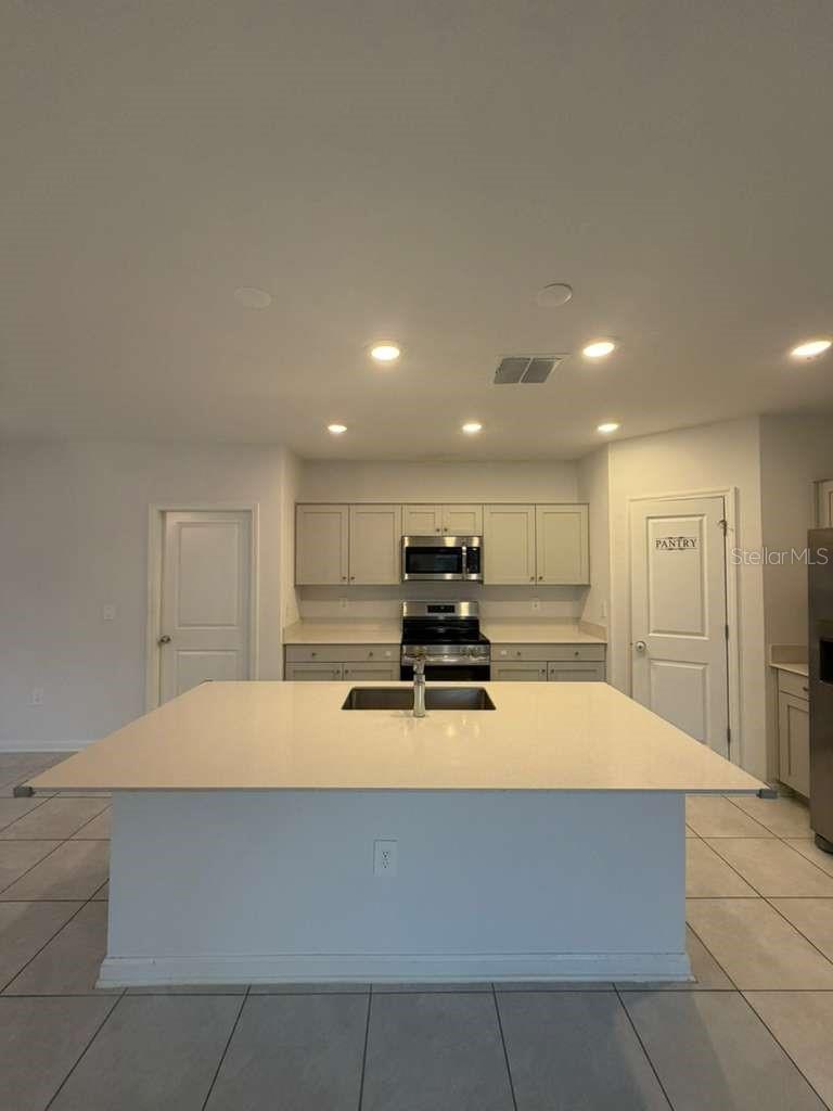 LAWSON DUNES - Residential Lease