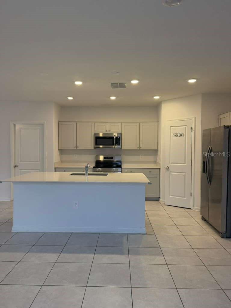LAWSON DUNES - Residential Lease