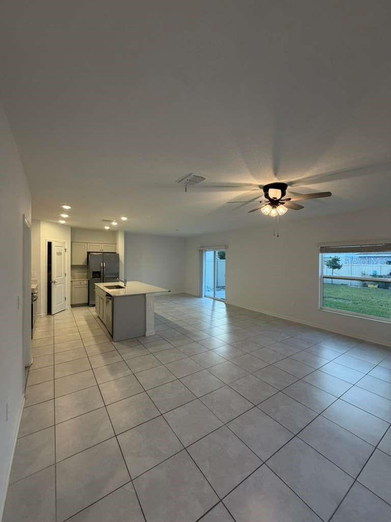 LAWSON DUNES - Residential Lease