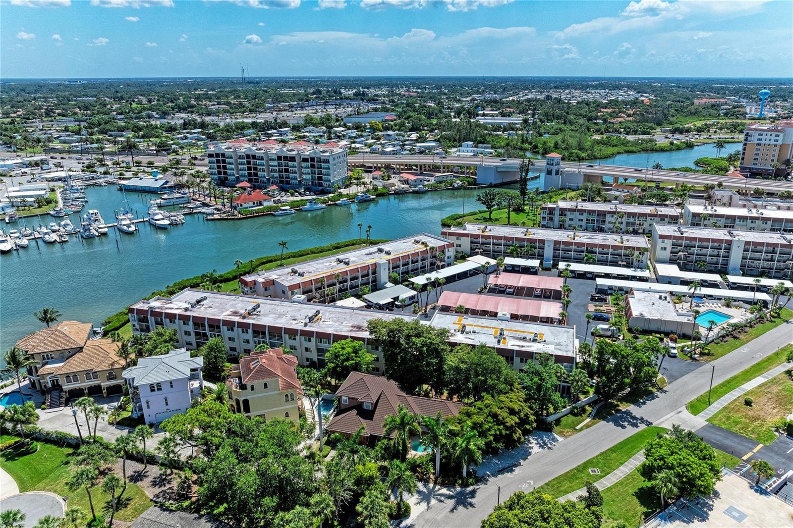 BELLA COSTA I - Residential