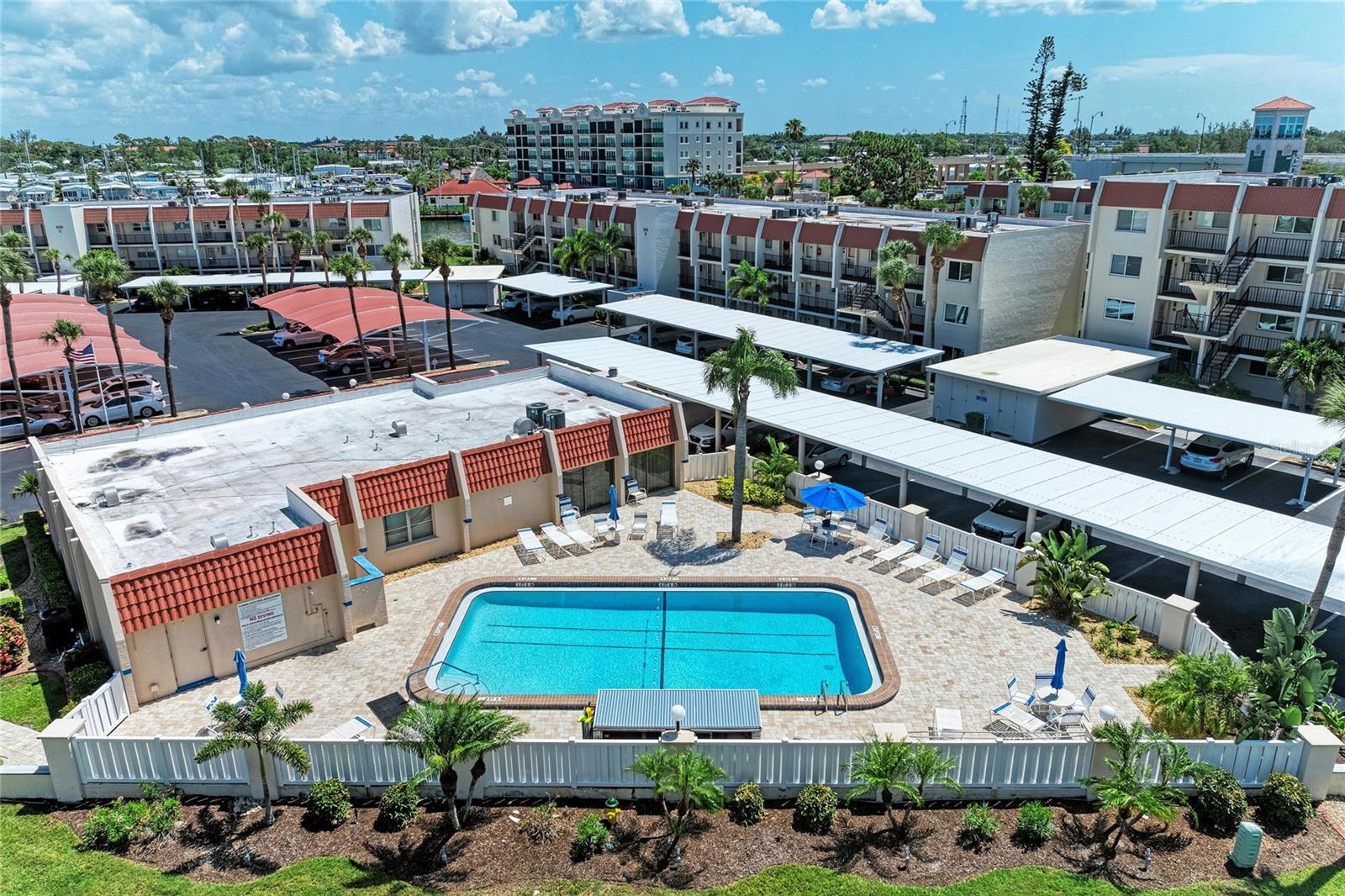 BELLA COSTA I - Residential