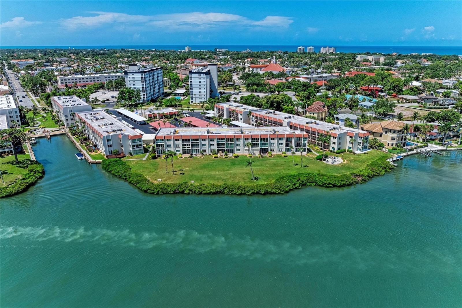 BELLA COSTA I - Residential