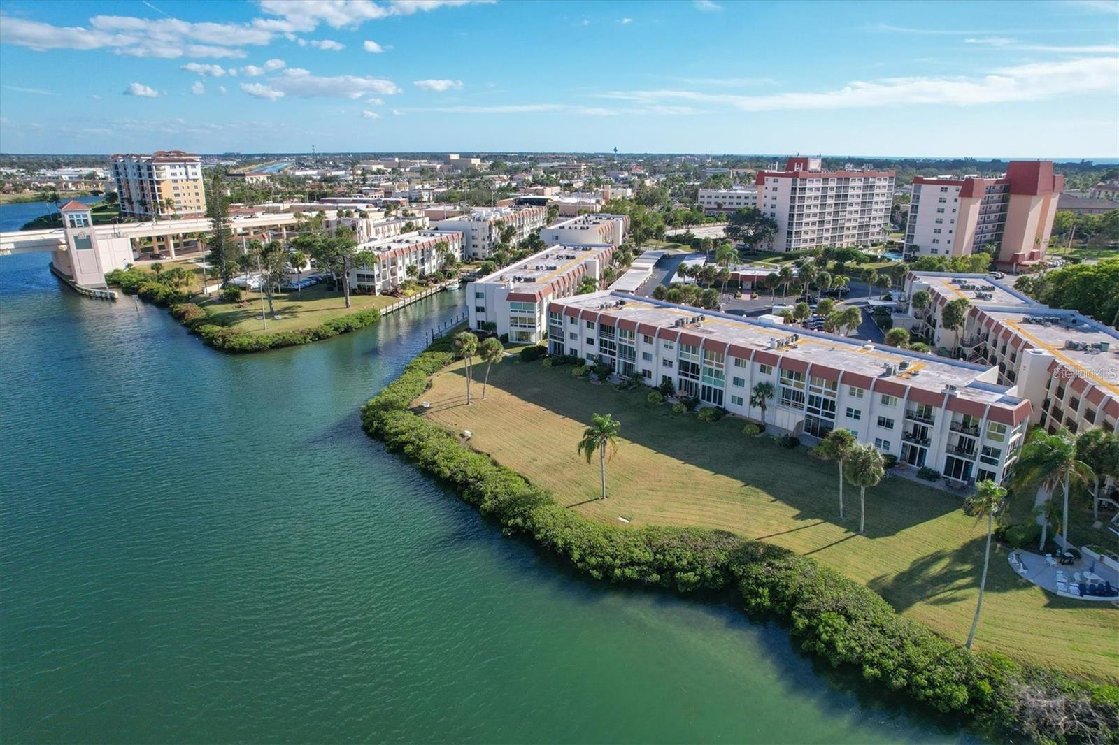BELLA COSTA I - Residential