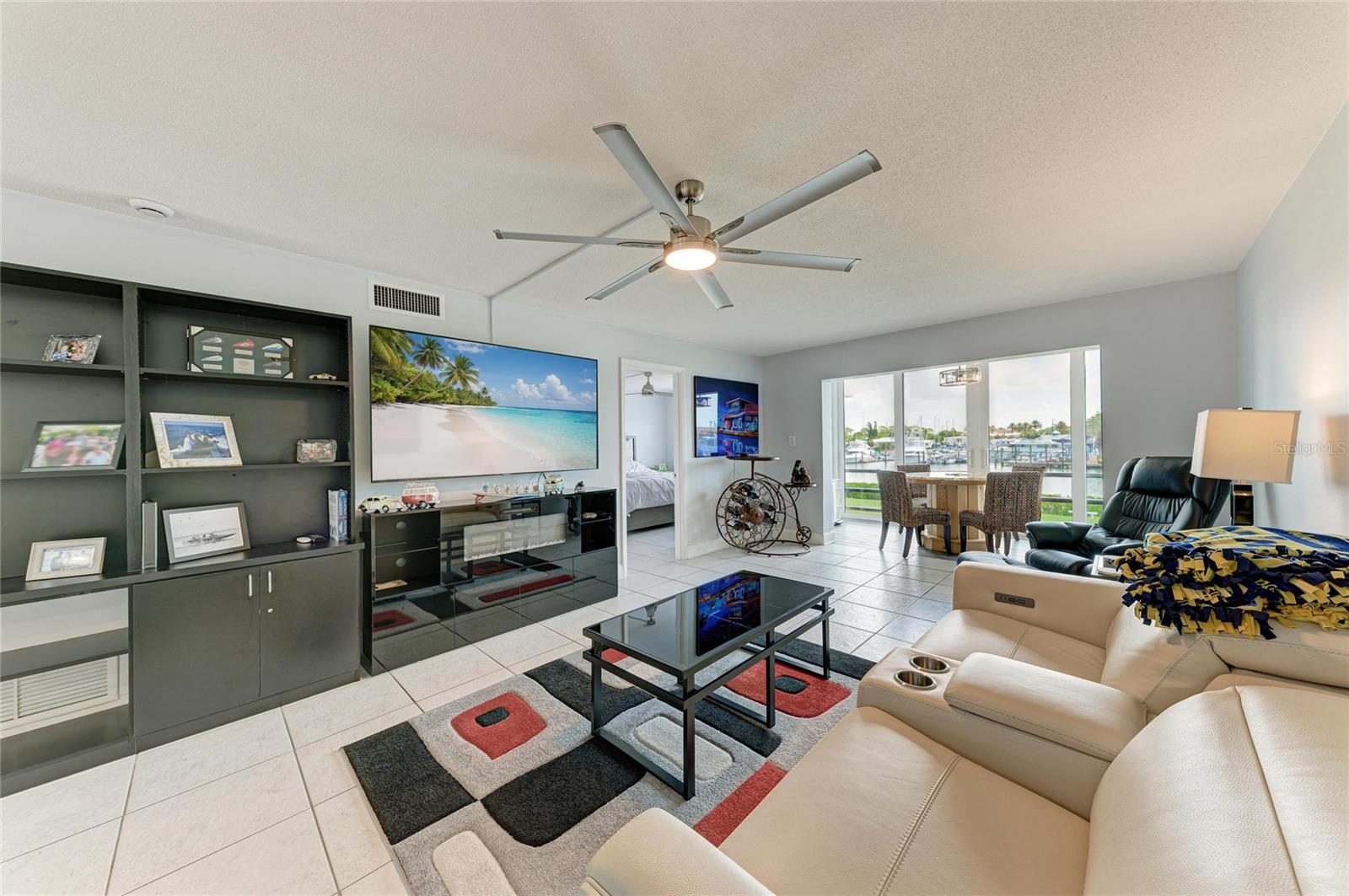 BELLA COSTA I - Residential